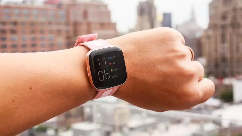 Fitbit Versa 2 vs Fitbit Versa 4 Specs Comparison